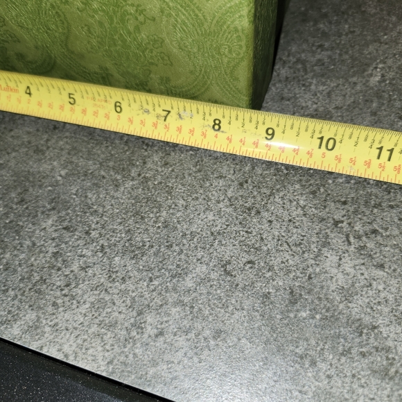 Gucci Box - Picture 9 of 10